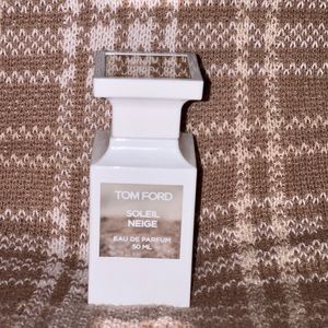 Tom Ford Soleil Neige perfume